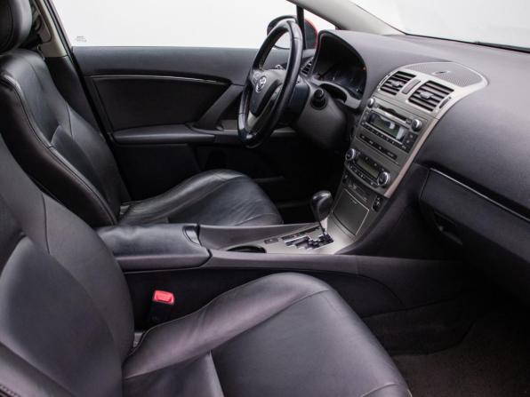 Toyota Avensis III Рестайлинг с пробегом 2011 года, цена 1 196 000 рублей, 124022 км, седан, Автокод Объявления
