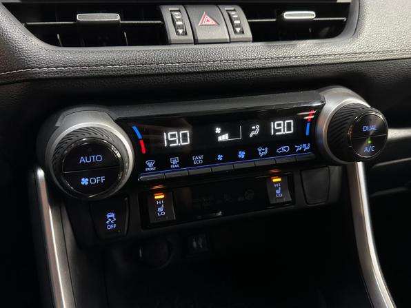Toyota RAV4 V (XA50) с пробегом 2019 года, цена 2 520 000 рублей, 157372 км, внедорожник, Автокод Объявления