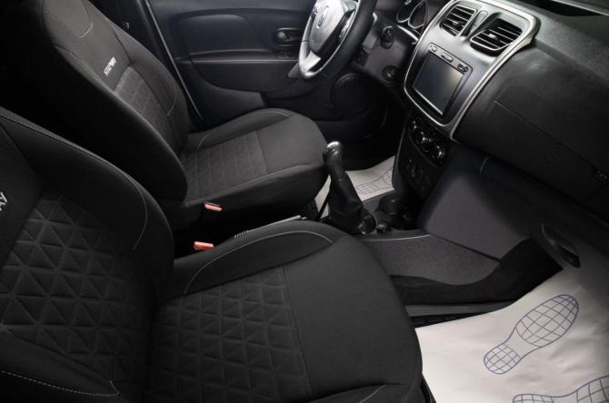 Renault Sandero II с пробегом 2017 года, цена 1 269 000 рублей, 72600 км, хэтчбек, Автокод Объявления