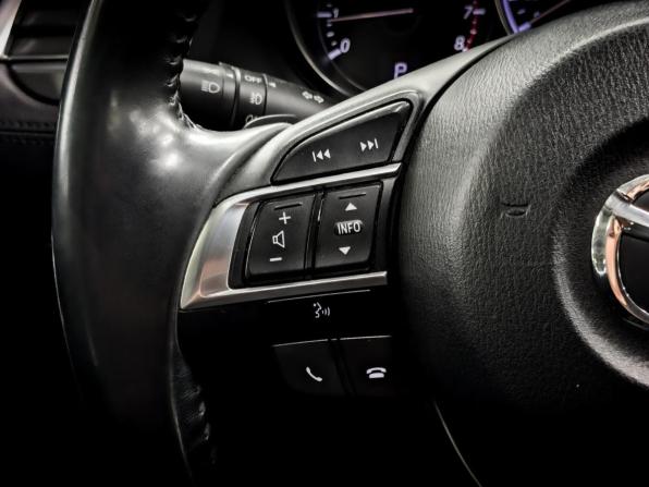 Mazda 6 III (GJ) Рестайлинг с пробегом 2015 года, цена 1 700 000 рублей, 94632 км, седан, Автокод Объявления