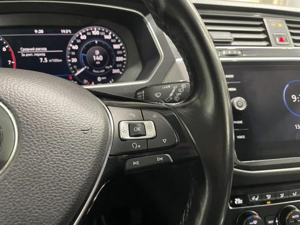 Volkswagen Tiguan II с пробегом 2017 года, цена 2 300 000 рублей, 107571 км, внедорожник, Автокод Объявления