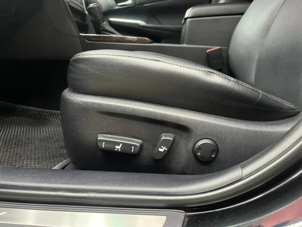 Toyota Camry VII (XV50) Рестайлинг 2 с пробегом 2018 года, цена 2 388 000 рублей, 157863 км, седан, Автокод Объявления