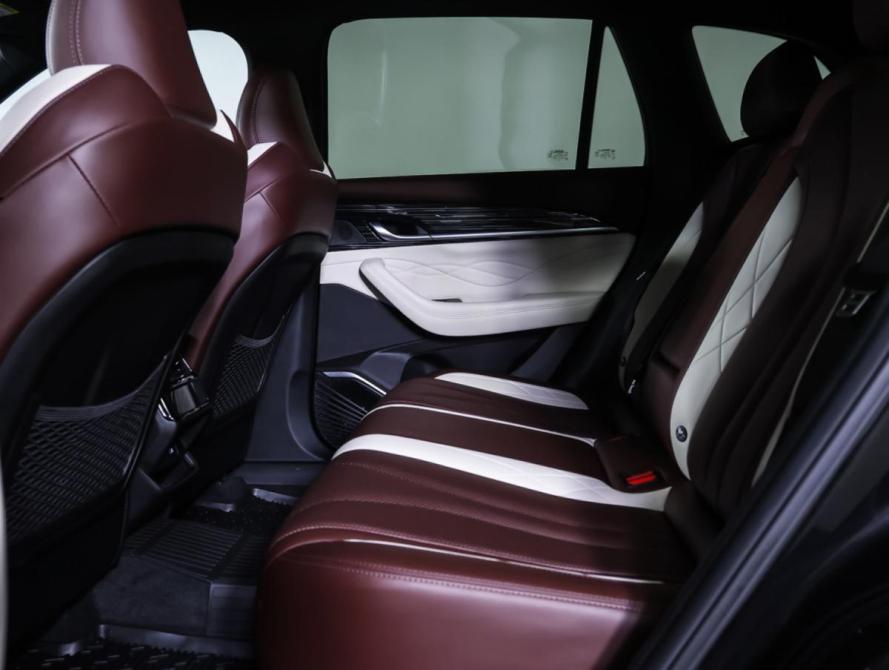 Geely Monjaro I Москва  - изображение 12