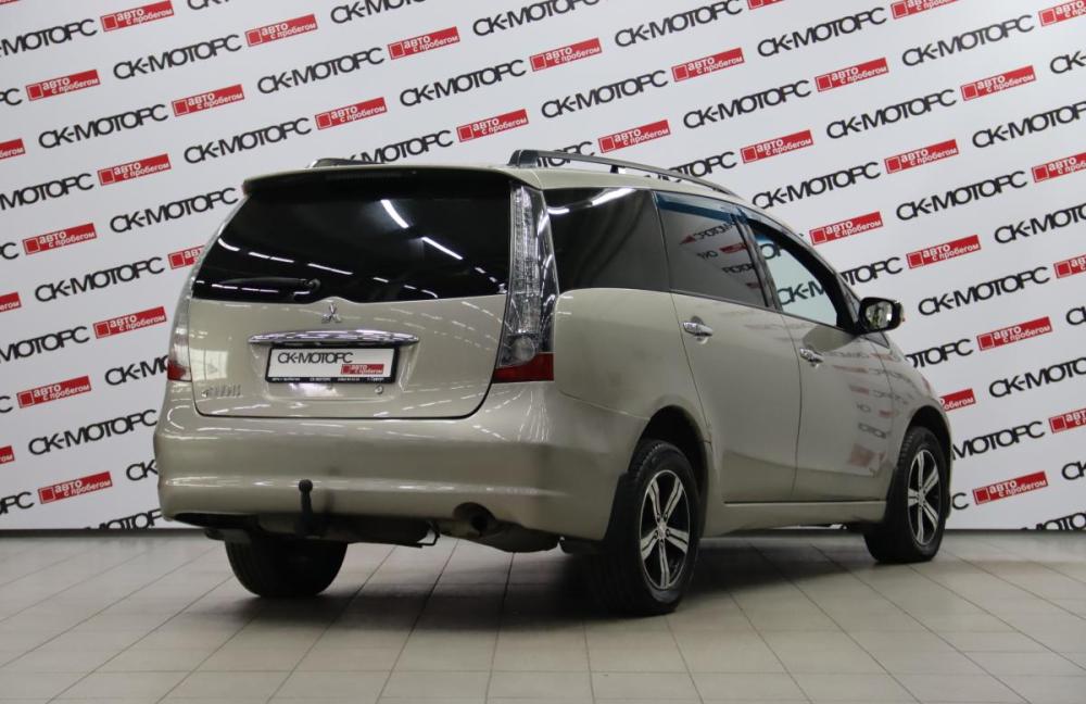 Mitsubishi Grandis I Сургут  - изображение 2