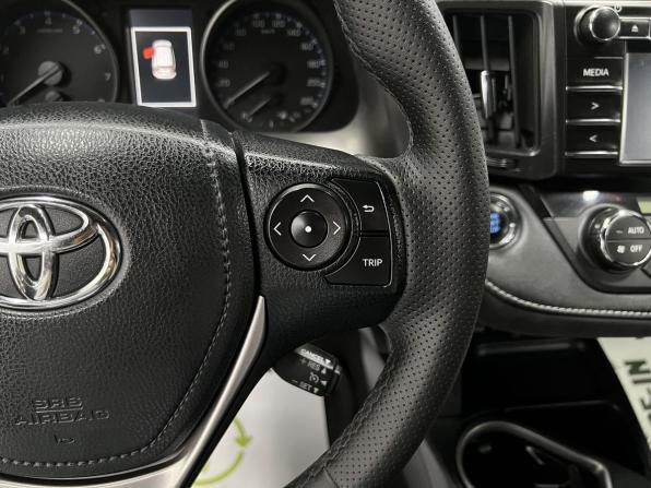Toyota RAV4 IV (XA40) Рестайлинг с пробегом 2016 года, цена 1 895 000 рублей, 174819 км, внедорожник, Автокод Объявления