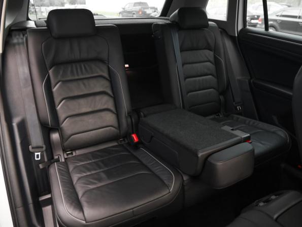 Volkswagen Tiguan II с пробегом 2019 года, цена 2 499 000 рублей, 186869 км, внедорожник, Автокод Объявления