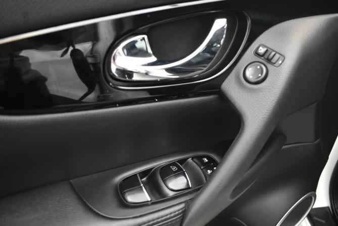 Nissan Qashqai II с пробегом 2017 года, цена 1 800 000 рублей, 125798 км, внедорожник, Автокод Объявления