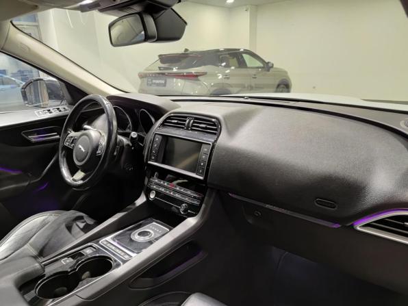 Jaguar F-Pace I с пробегом 2017 года, цена 2 550 000 рублей, 134392 км, внедорожник, Автокод Объявления