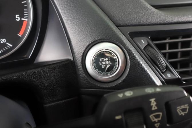 BMW X1 I (E84) Рестайлинг с пробегом 2013 года, цена 1 539 000 рублей, 348121 км, внедорожник, Автокод Объявления