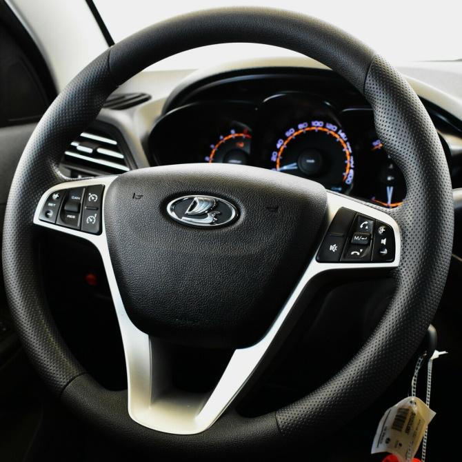 Lada (ВАЗ) Vesta I Москва  - изображение 9