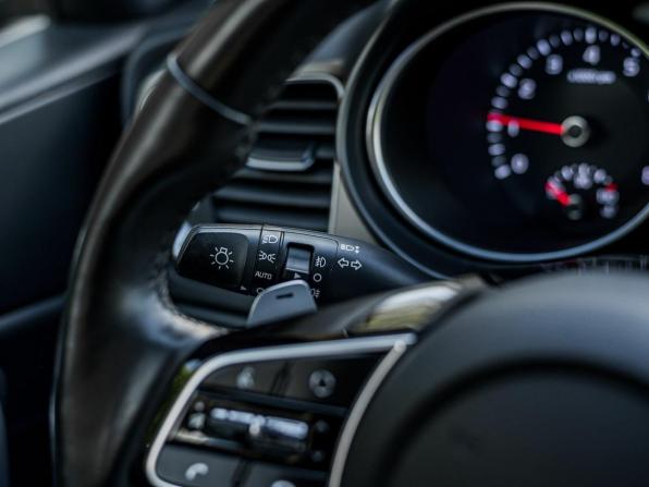 Kia Ceed III с пробегом 2021 года, цена 1 800 000 рублей, 75342 км, универсал, Автокод Объявления