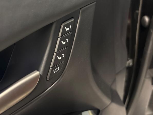 Lexus LX III Рестайлинг 2 с пробегом 2020 года, цена 10 400 000 рублей, 60877 км, внедорожник, Автокод Объявления