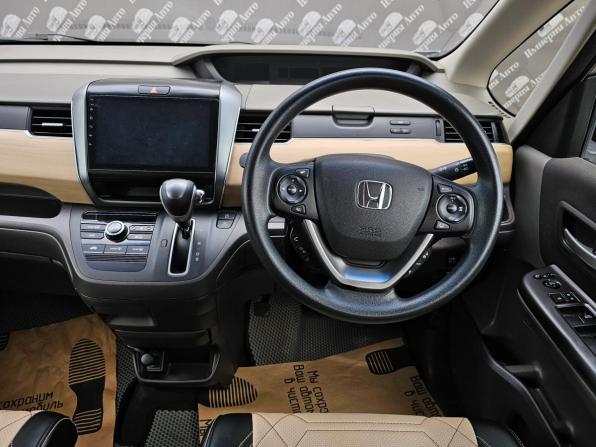 Honda Freed II Рестайлинг с пробегом 2019 года, цена 1 495 000 рублей, 168000 км, компактвэн, Автокод Объявления