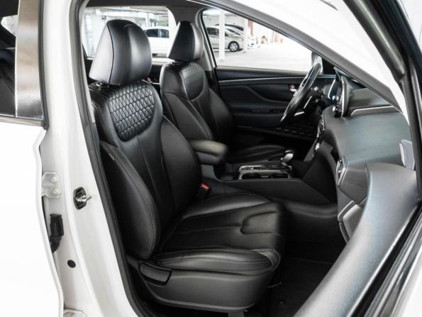 Hyundai Santa Fe IV с пробегом 2018 года, цена 3 233 000 рублей, 104646 км, внедорожник, Автокод Объявления