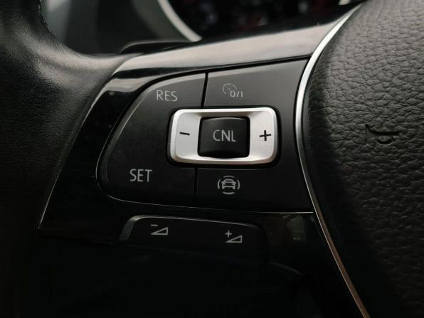 Volkswagen Tiguan II с пробегом 2020 года, цена 2 135 000 рублей, 137102 км, внедорожник, Автокод Объявления