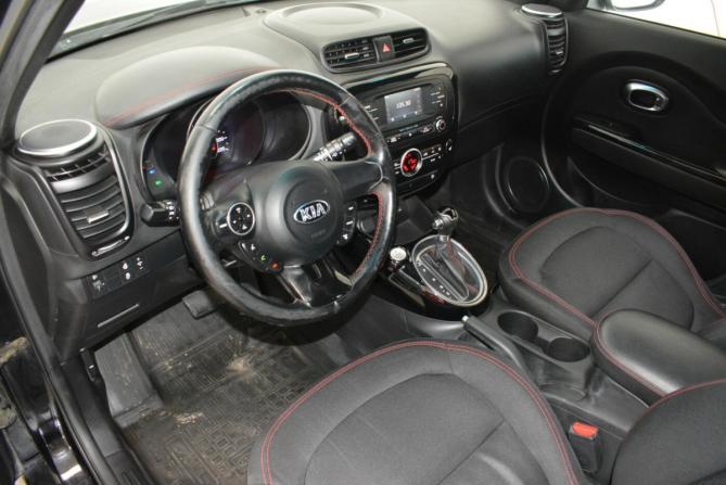 Kia Soul II Рестайлинг с пробегом 2016 года, цена 1 499 000 рублей, 174000 км, хэтчбек, Автокод Объявления
