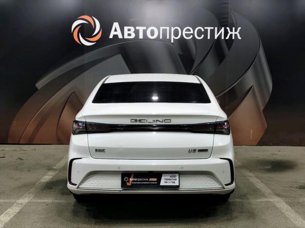 BAIC U5 Plus с пробегом 2023 года, цена 1 330 000 рублей, 45600 км, седан, Автокод Объявления