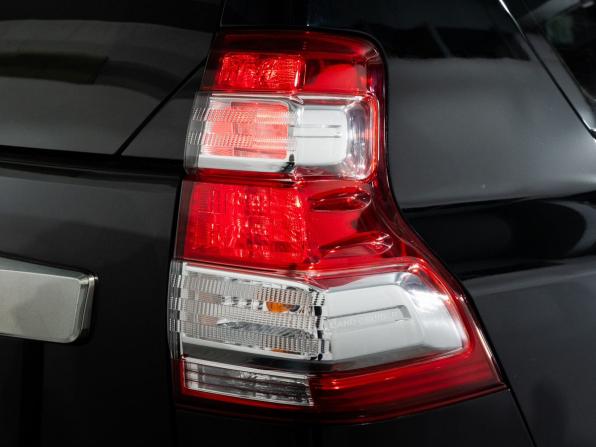 Toyota Land Cruiser Prado 150 Series Рестайлинг 1 с пробегом 2014 года, цена 3 149 500 рублей, 326443 км, внедорожник, Автокод Объявления
