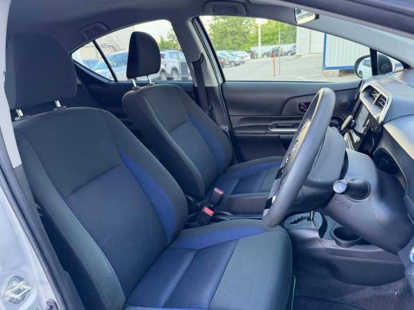 Toyota Aqua I Рестайлинг 2 с пробегом 2018 года, цена 1 090 000 рублей, 115082 км, хэтчбек, Автокод Объявления