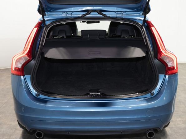 Volvo V60 I Рестайлинг с пробегом 2013 года, цена 1 175 000 рублей, 124500 км, универсал, Автокод Объявления