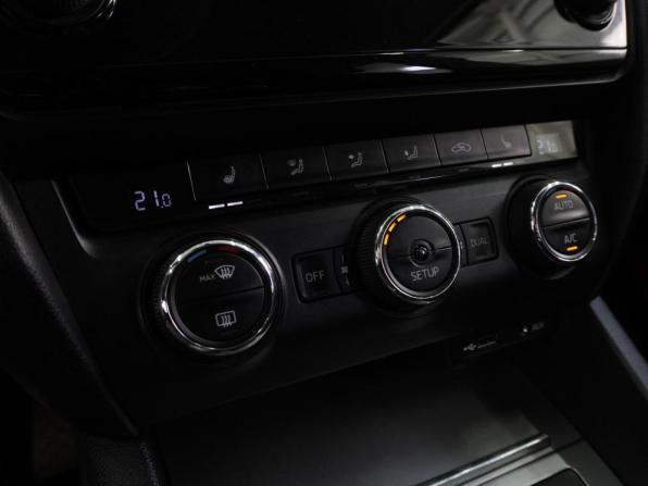 Skoda Octavia III (A7) с пробегом 2013 года, цена 999 000 рублей, 219919 км, лифтбек, Автокод Объявления