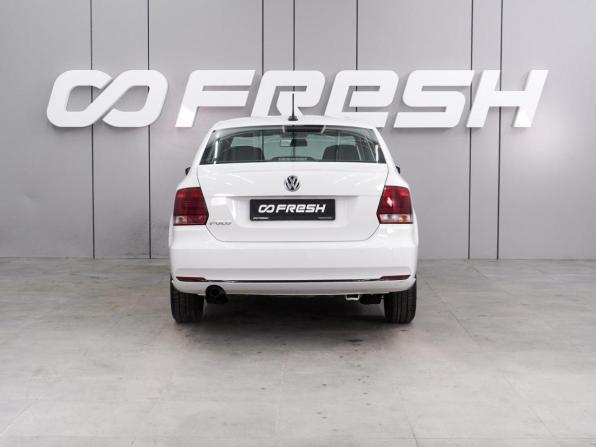 Volkswagen Polo V Рестайлинг с пробегом 2019 года, цена 1 350 000 рублей, 98923 км, седан, Автокод Объявления