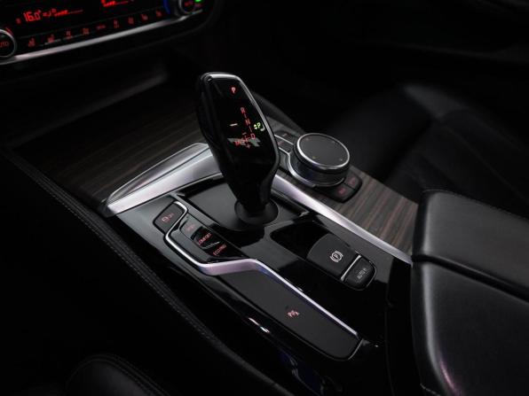 BMW 5 серии VII (G30/G31/G38) с пробегом 2017 года, цена 3 648 454 рубля, 140841 км, седан, Автокод Объявления