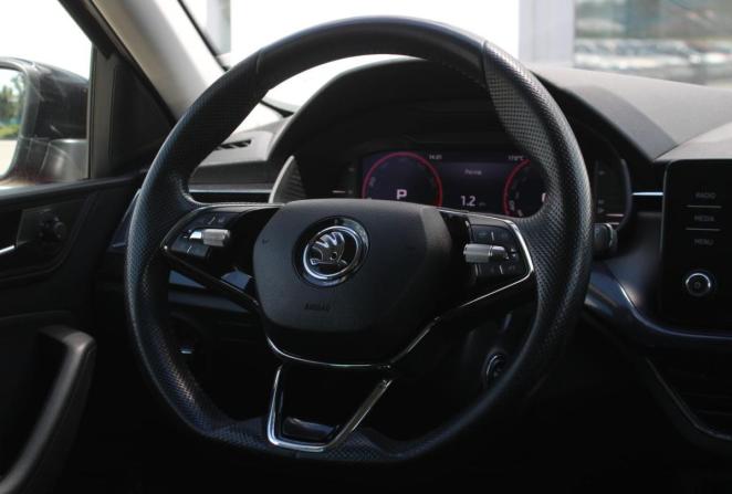 Skoda Rapid II с пробегом 2020 года, цена 1 800 000 рублей, 75037 км, лифтбек, Автокод Объявления