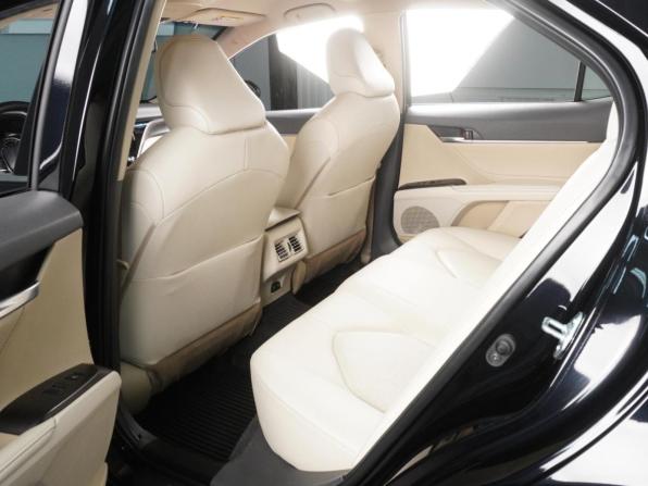 Toyota Camry VIII (XV70) Рестайлинг с пробегом 2021 года, цена 3 685 000 рублей, 50794 км, седан, Автокод Объявления