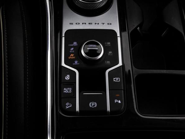 Kia Sorento IV с пробегом 2020 года, цена 3 099 000 рублей, 132628 км, внедорожник, Автокод Объявления