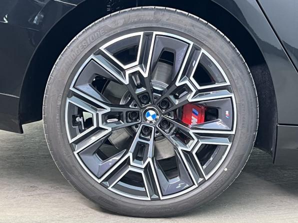 BMW 5 серии VIII (G60/G61/G68) с пробегом 2025 года, цена 9 770 000 рублей, 1481 км, седан, Автокод Объявления