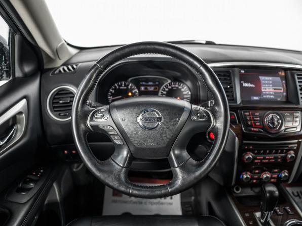 Nissan Pathfinder IV с пробегом 2015 года, цена 1 900 000 рублей, 186437 км, внедорожник, Автокод Объявления