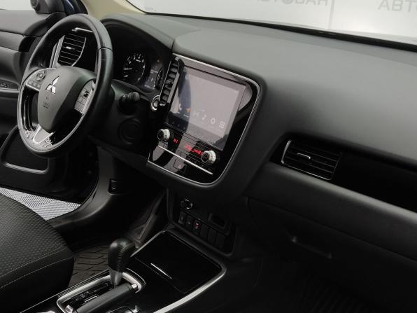 Mitsubishi Outlander III Рестайлинг 3 с пробегом 2022 года, цена 2 555 000 рублей, 41990 км, внедорожник, Автокод Объявления
