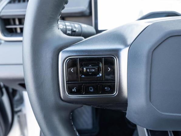 Toyota RAV4 VI (XA60) с пробегом 2025 года, цена 4 347 800 рублей, 38 км, внедорожник, Автокод Объявления