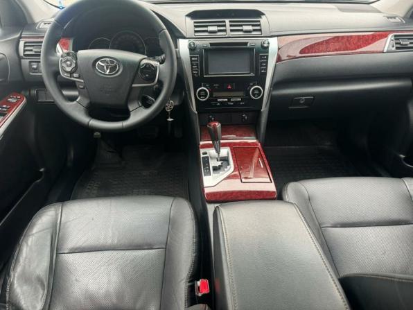 Toyota Camry VII (XV50) с пробегом 2013 года, цена 1 229 900 рублей, 181305 км, седан, Автокод Объявления