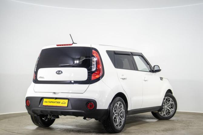 Kia Soul II Рестайлинг с пробегом 2018 года, цена 1 559 000 рублей, 78946 км, хэтчбек, Автокод Объявления