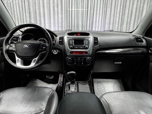Kia Sorento II Рестайлинг с пробегом 2014 года, цена 1 599 000 рублей, 243094 км, внедорожник, Автокод Объявления