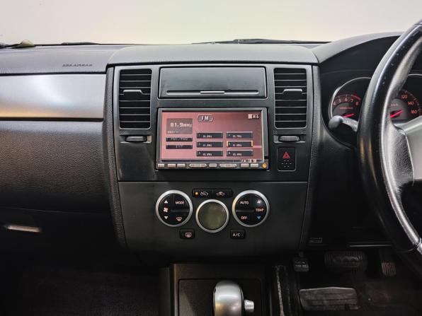 Nissan Tiida I с пробегом 2006 года, цена 480 000 рублей, 328557 км, хэтчбек, Автокод Объявления