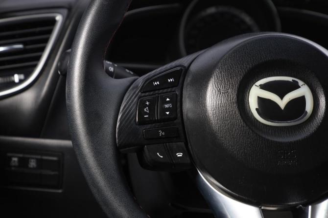 Mazda 3 III (BM) с пробегом 2014 года, цена 1 249 000 рублей, 221023 км, седан, Автокод Объявления
