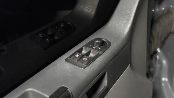 Volkswagen Caravelle T5 Рестайлинг с пробегом 2012 года, цена 1 776 471 рубль, 280000 км, минивэн, Автокод Объявления