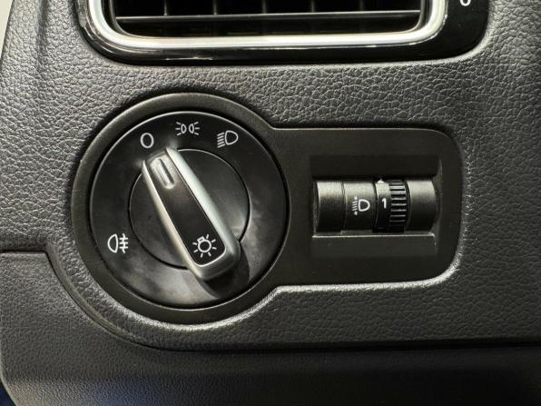 Volkswagen Polo V Рестайлинг с пробегом 2020 года, цена 1 450 000 рублей, 75353 км, седан, Автокод Объявления