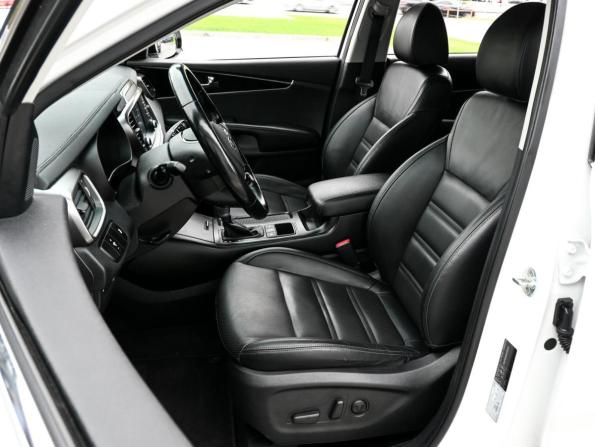 Kia Sorento III Prime Рестайлинг с пробегом 2018 года, цена 2 679 000 рублей, 193585 км, внедорожник, Автокод Объявления