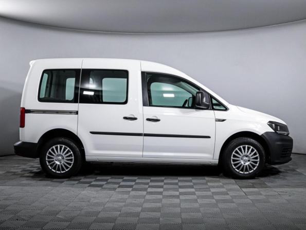 Volkswagen Caddy IV с пробегом 2016 года, цена 1 670 000 рублей, 99755 км, компактвэн, Автокод Объявления