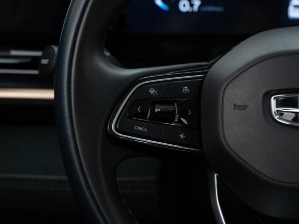Geely Monjaro I с пробегом 2023 года, цена 3 248 046 рублей, 32003 км, внедорожник, Автокод Объявления
