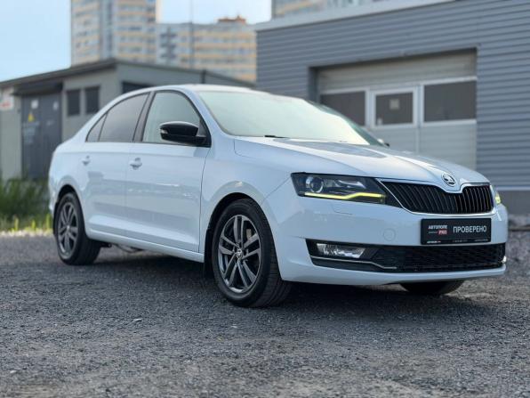 Skoda Rapid I с пробегом 2017 года, цена 995 000 рублей, 191914 км, лифтбек, Автокод Объявления