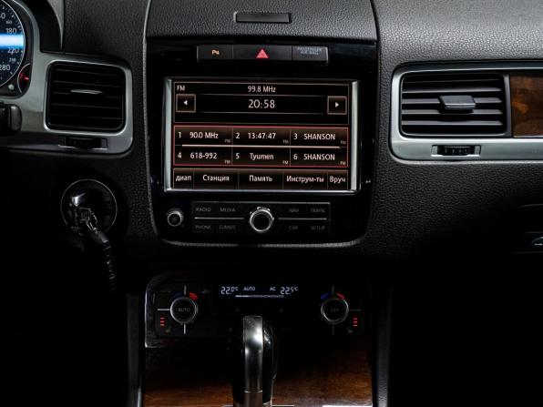 Volkswagen Touareg II с пробегом 2010 года, цена 1 950 000 рублей, 131869 км, внедорожник, Автокод Объявления