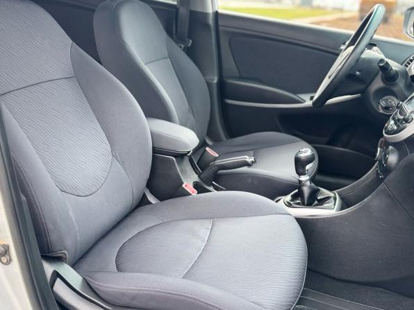 Hyundai Solaris I с пробегом 2011 года, цена 699 000 рублей, 125256 км, седан, Автокод Объявления