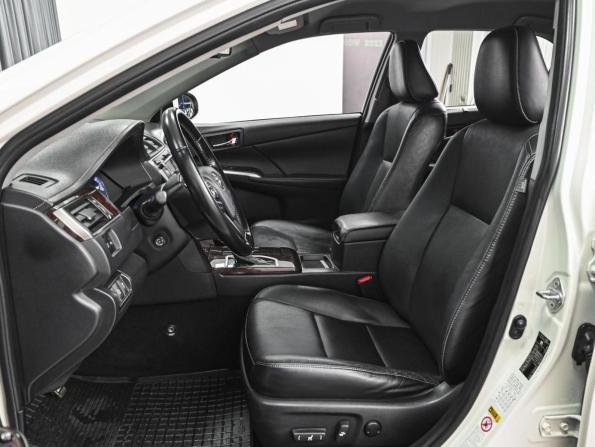 Toyota Camry VII (XV50) Рестайлинг с пробегом 2016 года, цена 2 446 000 рублей, 259931 км, седан, Автокод Объявления