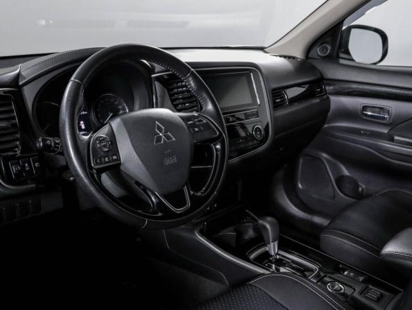 Mitsubishi Outlander III Рестайлинг 3 с пробегом 2019 года, цена 1 960 000 рублей, 165231 км, внедорожник, Автокод Объявления