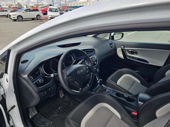 Kia Ceed II с пробегом 2014 года, цена 899 995 рублей, 187967 км, хэтчбек, Автокод Объявления
